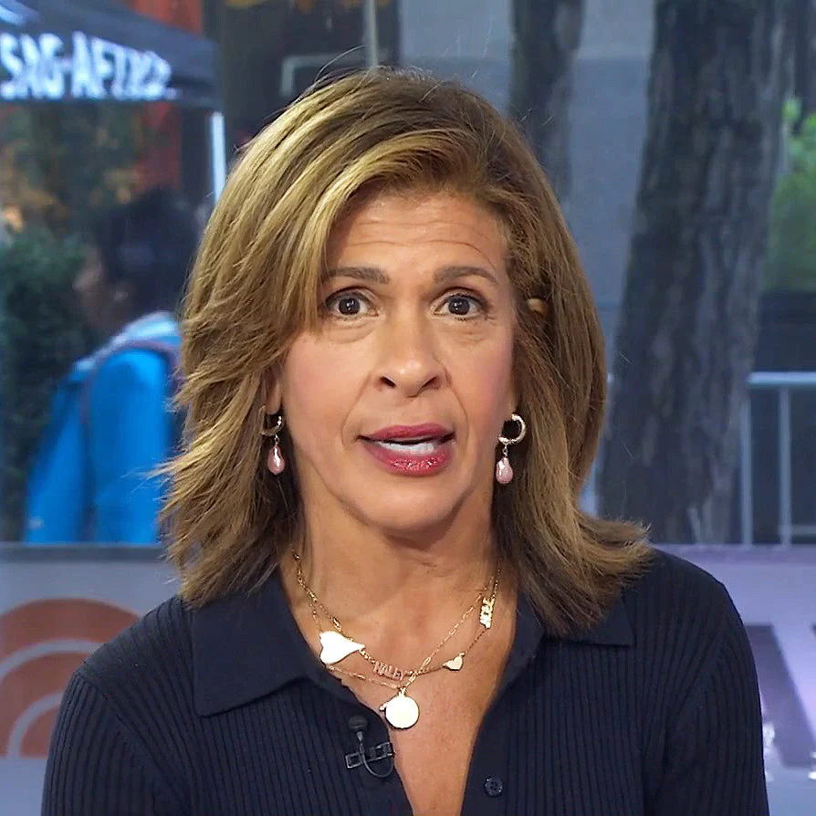 SALE Pink Pearl Hoop Earrings - Image 5